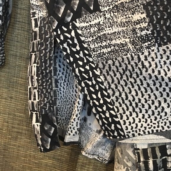 Vittadini sport patchwork print long button down silk shirt size M. - Picture 3 of 3